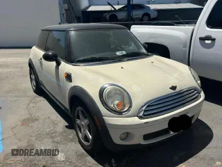 2007 MINI Hardtop с VIN WMWMF33517TT51059, выставлен на аукционе Copart как лот 67224025 с пробегом 108 941 миль миль и Чистый • Clean title. История ставок и продаж доступна на DreamBid. Изображение 1.