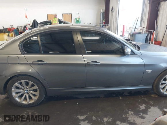 2011 BMW 3 Series 328i xDrive with VIN WBAPK5G55BNN24531, listed as a IAAI auction lot 42028562 with 110,431 mi miles. Bid and sale history available at carsss.com. Image 13.