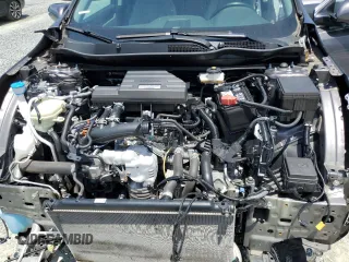 2018 Honda CR-V Touring with VIN 7FARW2H99JE013003, listed as a Copart auction lot 63364805 with 40,051 mi miles and Salvage title. Bid and sale history available at DreamBid. Image 11.