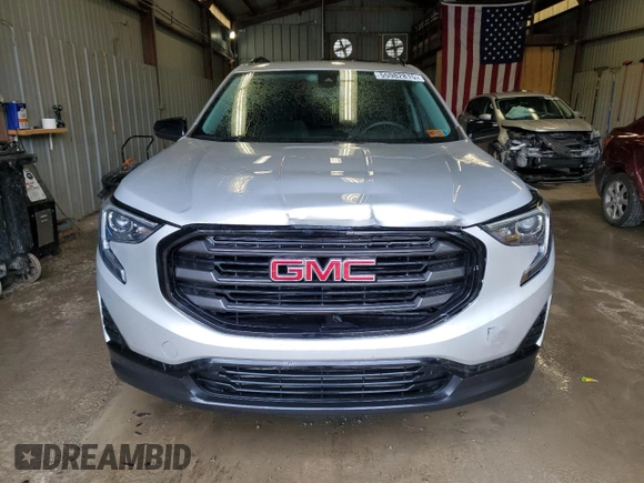 2021 GMC Terrain SLE z VIN 3GKALTEV5ML400876, wystawiony jako Copart lot #55982815 z przebiegiem 38 993 mil mil oraz Szkoda całkowita • Salvage title. Historia ofert i sprzedaży dostępna na DreamBid. Obrazek 5.