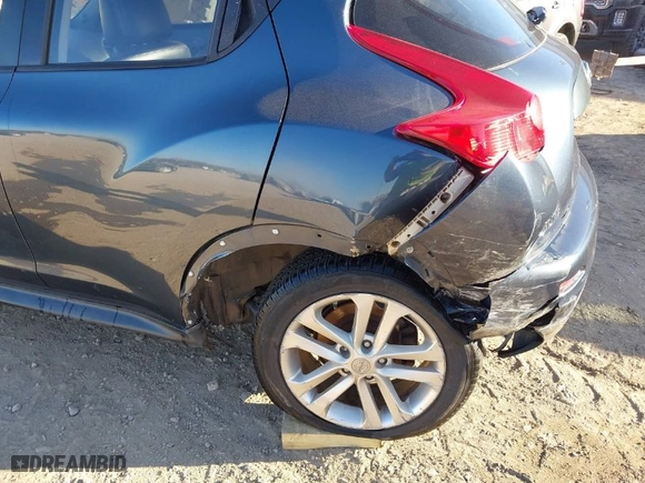2013 Nissan Juke S with VIN JN8AF5MR8DT211478, listed as a IAAI auction lot 41647003 with 1 mi miles. Bid and sale history available at carsss.com. Image 6.