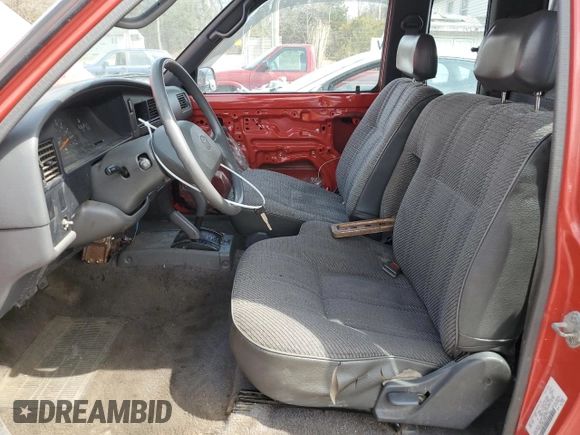 1992 Toyota Pickup DLX с VIN JT4VN13D8N5076488, выставлен на аукционе Copart как лот 51291185 с пробегом 171 767 миль миль и Чистый • Clean title. История ставок и продаж доступна на DreamBid. Изображение 7.