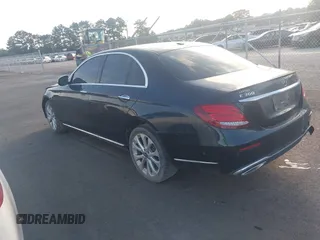 2017 Mercedes-Benz E 300 Luxury with VIN WDDZF4JB2HA270484, listed as a IAAI auction lot 42690131 with Not provided miles and . Bid and sale history available at DreamBid. Image 3.