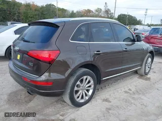 2015 Audi Q5 Premium with VIN WA1CFAFP3FA086410, listed as a IAAI auction lot 41069035 with 91,178 mi miles. Bid and sale history available at carsss.com. Image 4.