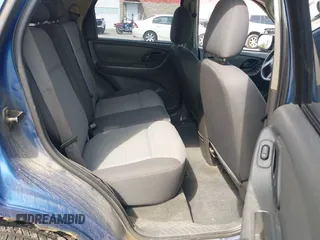 2007 Ford Escape XLS с VIN 1FMYU02ZX7KB43809, выставлен на аукционе IAAI как лот 42516346 с пробегом 137 985 миль миль и . История ставок и продаж доступна на DreamBid. Изображение 8.