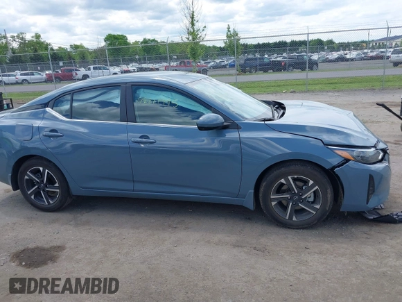 2024 Nissan Sentra SV с VIN 3N1AB8CV5RY365008, выставлен на аукционе IAAI как лот 42211995 с пробегом 4 406 миль миль и . История ставок и продаж доступна на DreamBid. Изображение 13.