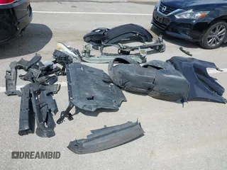 2013 Volvo C70 T5 с VIN YV1672MC6DJ140019, выставлен на аукционе IAAI как лот 42156461 с пробегом 72 669 миль миль и . История ставок и продаж доступна на DreamBid. Изображение 12.