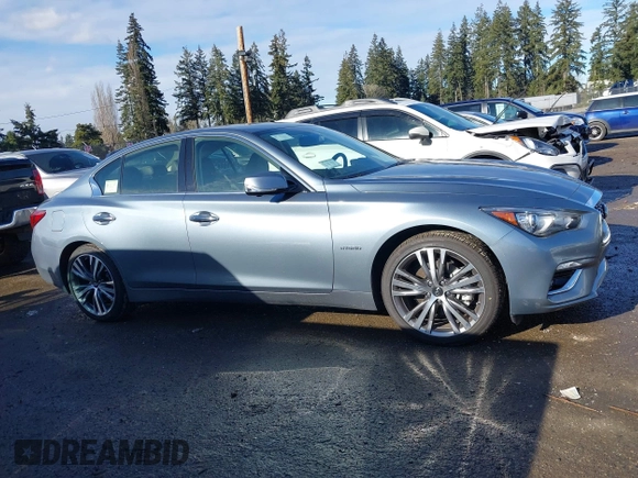 2018 Infiniti Q50 Hybrid Premium with VIN JN1AV7AR7JM540051, listed as a IAAI auction lot 41488180 with 1,110 mi miles and . Bid and sale history available at carsss.com. Image 13.