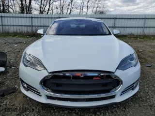 2014 Tesla Model S 60 kWh Battery with VIN 5YJSA1H1XEFP55657, listed as a Copart auction lot 53405785 with 0 mi miles and Clean Title. Bid and sale history available at carsss.com. Image 5.
