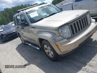 2011 Jeep Liberty Sport Jet z VIN 1J4PN2GK4BW523812, wystawiony jako IAAI lot #42488736 z przebiegiem 185 558 mil mil oraz . Historia ofert i sprzedaży dostępna na DreamBid. Obrazek 1.