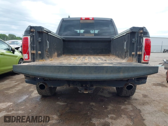2016 Ram 1500 Laramie z VIN 1C6RR7NM3GS250971, wystawiony jako IAAI lot #42324889 z przebiegiem 120 540 mil mil oraz . Historia ofert i sprzedaży dostępna na DreamBid. Obrazek 16.