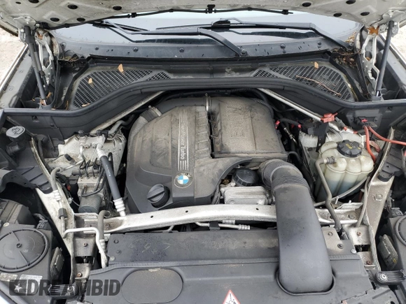 2016 BMW X5 xDrive35i z VIN 5UXKR0C51G0P31731, wystawiony jako Copart lot #55486915 z przebiegiem 93 906 mil mil oraz Szkoda całkowita • Salvage title. Historia ofert i sprzedaży dostępna na DreamBid. Obrazek 12.