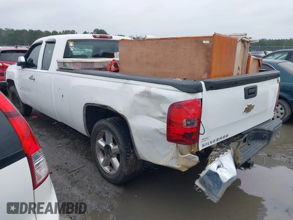 2010 Chevrolet Silverado 1500 with VIN 1GCSCPE09AZ283481, listed as a IAAI auction lot 41627885 with 159,773 mi miles and . Bid and sale history available at DreamBid. Image 3.