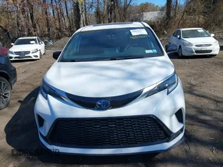 2021 Toyota Sienna XSE with VIN 5TDDSKFC5MS033166, listed as a IAAI auction lot 41678277 with 48,347 mi miles. Bid and sale history available at carsss.com. Image 12.
