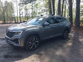2025 Volkswagen Atlas SEL Premium R-Line with VIN 1V2FR2CA0SC522921, listed as a IAAI auction lot 42033389 with 5,342 mi miles and . Bid and sale history available at DreamBid. Image 17.