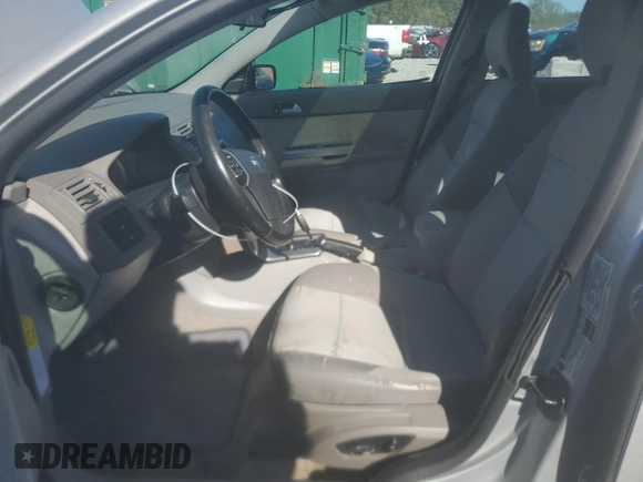 2005 Volvo S40 with VIN YV1MS682452065606, listed as a Copart auction lot 75401724 with 108,789 mi miles and Clean Title. Bid and sale history available at carsss.com. Image 7.