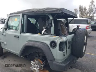 2023 Jeep Wrangler Willys z VIN 1C4HJXAG0PW600660, wystawiony jako IAAI lot #41713238 z przebiegiem 43 717 mil mil oraz . Historia ofert i sprzedaży dostępna na DreamBid. Obrazek 12.