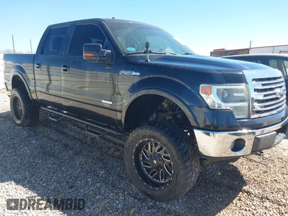 2013 Ford F-150 XL with VIN 1FTFW1ETXDFC16670, listed as a IAAI auction lot 41640420 with 192,677 mi miles. Bid and sale history available at carsss.com. Image 1.