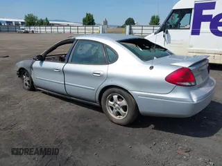 2004 Ford Taurus SES with VIN 1FAFP55204G179284, listed as a IAAI auction lot 42153771 with Not provided miles and . Bid and sale history available at DreamBid. Image 3.