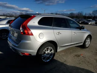 2015 Volvo XC60 T5 Drive-E Premier z VIN YV426MDB5F2589356, wystawiony jako Copart lot #87442424 z przebiegiem 201 631 mil mil oraz Czysty tytuł • Clean title. Historia ofert i sprzedaży dostępna na DreamBid. Obrazek 3.