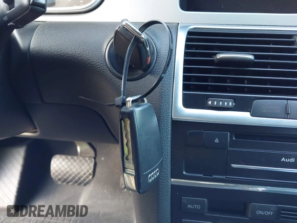 2015 Audi Q7 S line Prestige с VIN WA1DGAFE3FD014444, выставлен на аукционе IAAI как лот 42402252 с пробегом Не указан миль и . История ставок и продаж доступна на DreamBid. Изображение 11.