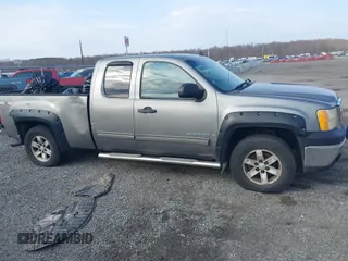 2009 GMC Sierra 1500 SLE with VIN 1GTEK29029Z101869, listed as a IAAI auction lot 41706551 with 151,208 mi miles. Bid and sale history available at carsss.com. Image 13.