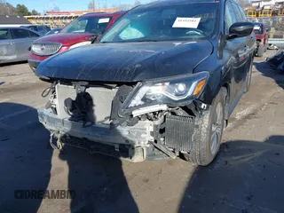 2020 Nissan Pathfinder S with VIN 5N1DR2AN0LC647977, listed as a IAAI auction lot 41442581 with 27,202 mi miles. Bid and sale history available at carsss.com. Image 6.
