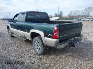 2004 Chevrolet Silverado 1500 Z71 with VIN 1GCEK19T74Z222586, listed as a IAAI auction lot 41666076 with 210,072 mi miles. Bid and sale history available at carsss.com. Image 3.