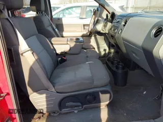 2005 Ford F-150 XLT with VIN 1FTPX14545NB25583, listed as a IAAI auction lot 41791676 with 142,858 mi miles. Bid and sale history available at carsss.com. Image 5.