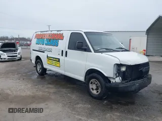 2006 Chevrolet Express Cargo Van with VIN 1GCGG25V561174532, listed as a IAAI auction lot 41731616 with 297,749 mi miles. Bid and sale history available at carsss.com. Image 1.