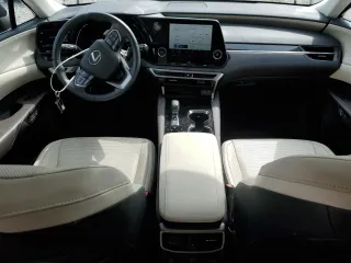 2023 Lexus RX 350 z VIN 2T2BAMBA9PC015207, wystawiony jako Copart lot #47601255 z przebiegiem 14 721 mil mil oraz Szkoda całkowita • Salvage title. Historia ofert i sprzedaży dostępna na DreamBid. Obrazek 8.