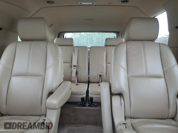 2011 Chevrolet Suburban LT z VIN 1GNSKJE39BR161772, wystawiony jako Copart lot #57075955 z przebiegiem Nie podano mil oraz Czysty tytuł • Clean title. Historia ofert i sprzedaży dostępna na DreamBid. Obrazek 10.