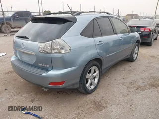 2004 Lexus RX 330 with VIN JTJGA31U640032582, listed as a IAAI auction lot 41704774 with 332,470 mi miles and . Bid and sale history available at carsss.com. Image 4.