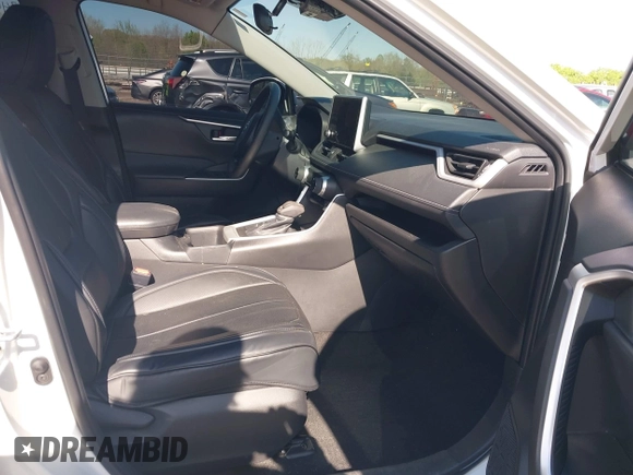 2023 Toyota RAV4 XLE with VIN 2T3P1RFV0PC327363, listed as a IAAI auction lot 41908790 with 17,526 mi miles. Bid and sale history available at carsss.com. Image 5.