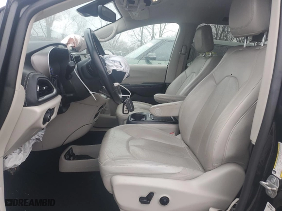 2021 Chrysler Pacifica Hybrid Touring L with VIN 2C4RC1L72MR585897, listed as a Copart auction lot 43123015 with 78,788 mi miles and Salvage Title. Bid and sale history available at carsss.com. Image 7.
