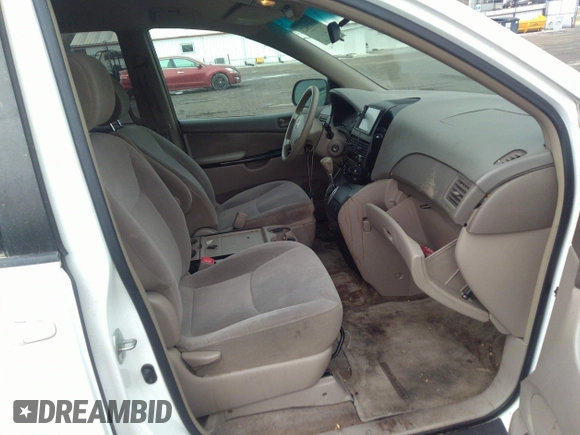 2005 Toyota Sienna CE with VIN 5TDZA23C85S256364, listed as a IAAI auction lot 41835623 with 198,425 mi miles. Bid and sale history available at carsss.com. Image 5.