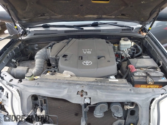 2006 Toyota 4Runner SR5 with VIN JTEZU14RX60080664, listed as a IAAI auction lot 41982517 with 205,749 mi miles and . Bid and sale history available at DreamBid. Image 10.