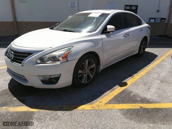 2015 Nissan Altima 2.5 S with VIN 1N4AL3AP6FN363699, listed as a IAAI auction lot 41760583 with 120,416 mi miles. Bid and sale history available at carsss.com. Image 2.