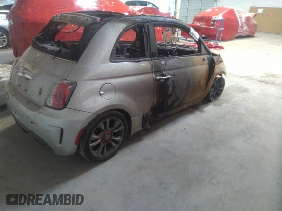 2014 FIAT 500 Abarth with VIN 3C3CFFJH8ET188493, listed as a IAAI auction lot 40751752 with 1 mi miles. Bid and sale history available at carsss.com. Image 4.
