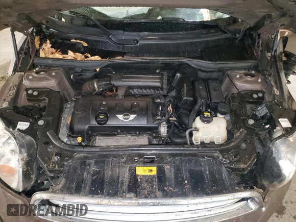 2015 MINI Countryman with VIN WMWZB3C52FWR44105, listed as a Copart auction lot 86780484 with Not Provided miles and Salvage Title. Bid and sale history available at DreamBid. Image 12.