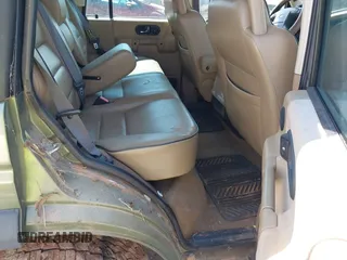 2001 Land Rover Discovery Cloth with VIN SALTY12421A296137, listed as a IAAI auction lot 41872459 with 182,378 mi miles and . Bid and sale history available at DreamBid. Image 8.