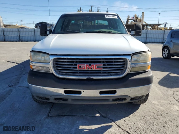 2002 GMC Sierra 2500HD SLE with VIN 1GTHK23162F244037, listed as a Copart auction lot 85600664 with 171,316 mi miles and Clean Title. Bid and sale history available at carsss.com. Image 5.