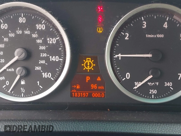 2007 BMW 6 Series 650i with VIN WBAEK13547CN82672, listed as a IAAI auction lot 40927402 with 183,197 mi miles. Bid and sale history available at carsss.com. Image 15.