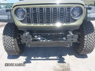 2025 Jeep Wrangler Rubicon with VIN 1C4PJXFN2SW527531, listed as a IAAI auction lot 42267227 with 8,022 mi miles and . Bid and sale history available at DreamBid. Image 6.
