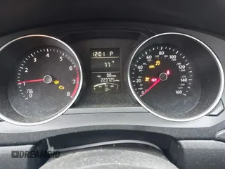 2015 Volkswagen Jetta Sedan 1.8T SE with VIN 3VWD17AJ0FM309503, listed as a IAAI auction lot 42127051 with 223,725 mi miles. Bid and sale history available at carsss.com. Image 7.