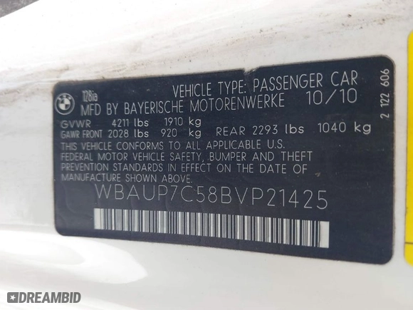 2011 BMW 1 Series 128i with VIN WBAUP7C58BVP21425, listed as a IAAI auction lot 41356054 with 102,136 mi miles. Bid and sale history available at carsss.com. Image 9.