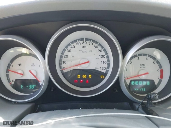 2009 Dodge Grand Caravan SXT with VIN 2D8HN54109R564465, listed as a IAAI auction lot 41372345 with 44,173 mi miles. Bid and sale history available at carsss.com. Image 7.