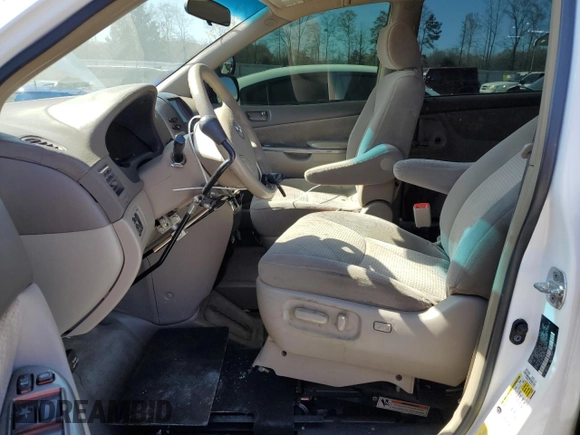 2007 Toyota Sienna CE with VIN 5TDZK23C17S065711, listed as a Copart auction lot 49992145 with 125,622 mi miles and Salvage Title. Bid and sale history available at DreamBid. Image 7.