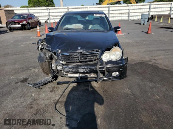 2006 Mercedes-Benz C 230 Sport z VIN WDBRF52H26F783588, wystawiony jako Copart lot #55117035 z przebiegiem 106 074 mil mil oraz Szkoda całkowita • Salvage title. Historia ofert i sprzedaży dostępna na DreamBid. Obrazek 5.