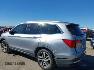 2017 Honda Pilot Touring with VIN 5FNYF5H93HB008088, listed as a IAAI auction lot 41699129 with 110,830 mi miles. Bid and sale history available at carsss.com. Image 3.